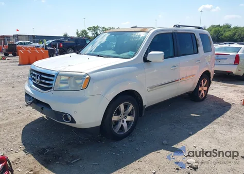 2013 Honda Pilot Touring z USA, uszkodzony, nr VIN 5FNYF4H96DB066085